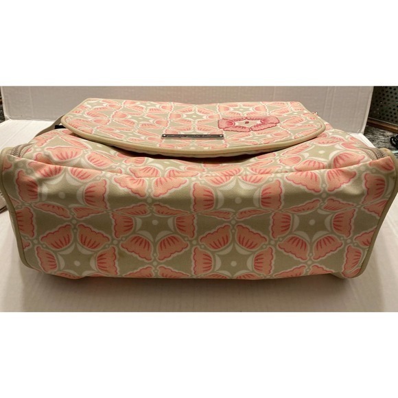 Petunia Pickle Bottom Boxy Backpack Shoulder Diaper Bag Blooming Brixham - Picture 2 of 9